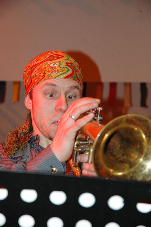 pb2006_75